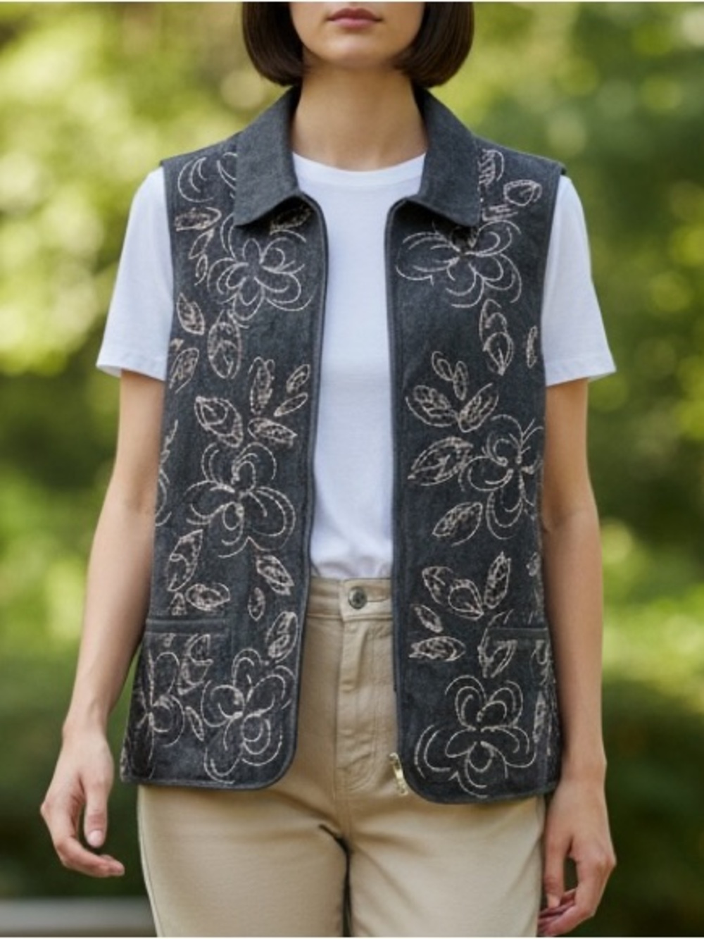 Floral Stitching Sleeveless Zip-Front Vest. Size 16. Vintage Denim Allison Daley
